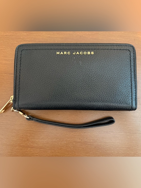 Marc Jacobs Accessories - Marc Jacobs Black Leather Zip Wallet Wristlet with Gold Logo
